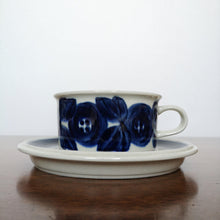 Load image into Gallery viewer, ARABIA Anemone cup&saucer | アラビア アネモネ カップ&ソーサーA| ARABIA的复古板 - Stellina