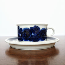 Load image into Gallery viewer, ARABIA Anemone cup&saucer | アラビア アネモネ カップ&ソーサーF| ARABIA的复古板 - Stellina