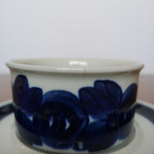 Load image into Gallery viewer, ARABIA Anemone cup&amp;saucer | アラビア アネモネ カップ＆ソーサーF| ARABIA的复古板 - Stellina