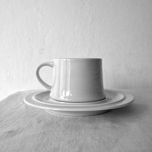 Load image into Gallery viewer, LANGENTHAL | SANTOS | 70's Vintage cup&saucer ヴィンテージカップ&ソーサー②| LANGENTHAL的复古板 - Stellina