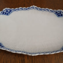 Load image into Gallery viewer, Royal Copenhagen Blue Fluted Half Lace 349| ロイヤルコペンハーゲン ブルーフルーテッド| Royal Copenhagen的复古板 - Stellina