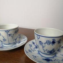 Load image into Gallery viewer, Royal Copenhagen Blue Fluted | ロイヤルコペンハーゲン ブルーフルーテッド カップ&ソーサー2客| Royal Copenhagen的复古板 - Stellina