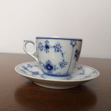 Load image into Gallery viewer, Royal Copenhagen Blue Fluted | ロイヤルコペンハーゲン ブルーフルーテッド カップ&ソーサー2客| Royal Copenhagen的复古板 - Stellina