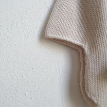 画像をギャラリービューアに読み込む, Cashmere knit beanie - Stellina