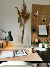 Load image into Gallery viewer, Desk mat Dots - Cinnamon - Stellina