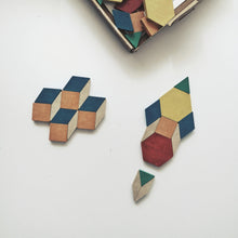 드 이미지 갤러리로 뷰어,GEOMETRIC PATTERN WOODEN BLOCKS (40 PIECES) - Stellina