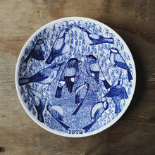 Load image into Gallery viewer, GUSTAVSBERG | Vintage plate 1972 グスタフスベリ ヴィンテージプレート |GUSTAVSBERG的复古板 - Stellina
