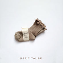 Load image into Gallery viewer, Lili short frilled socks - Stellina