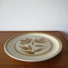Load image into Gallery viewer, LONGCHAMP | Vintage dessert plate1 ヴィンテージプレート | LONGCHAMP的复古板 - Stellina