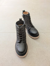 Load image into Gallery viewer, [OUTLET] Leather shoes