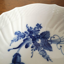 画像をギャラリービューアに読み込む, Royal Copenhagen Blue Flower Curved Bowl 1518| ロイヤルコペンハーゲン　ボウル| Royal Copenhagen的复古板 - Stellina