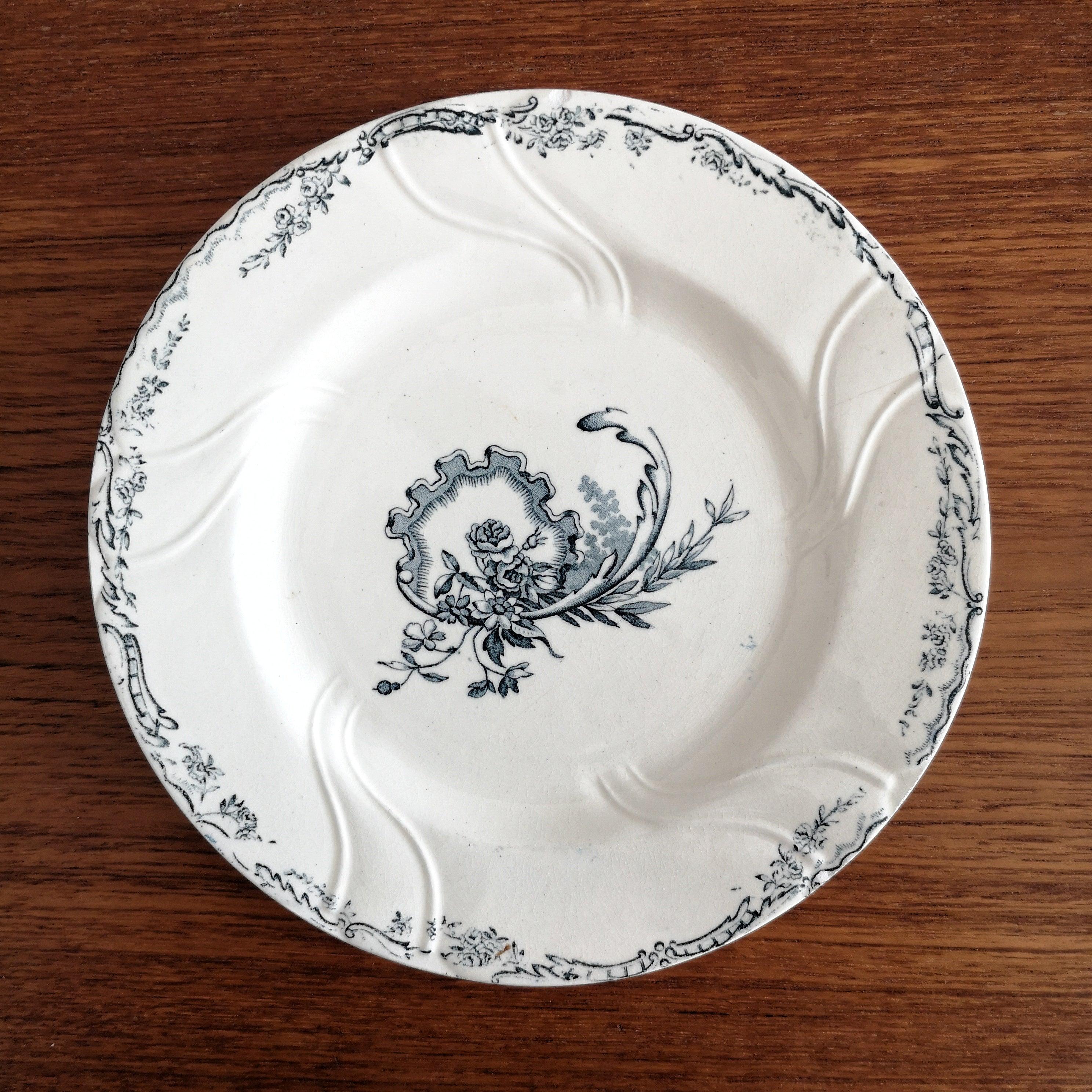 希少！鈴蘭デザインのヴィンテージプレート／イタリア製 SALINS | Vintage plate ヴィンテージプレート Trianon – Stellina