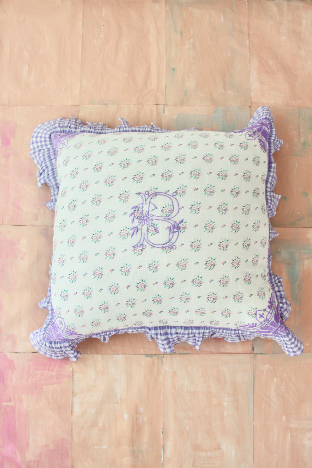 Pillow case with Flounce